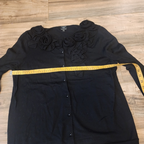 Sweater - Picture 7 of 8